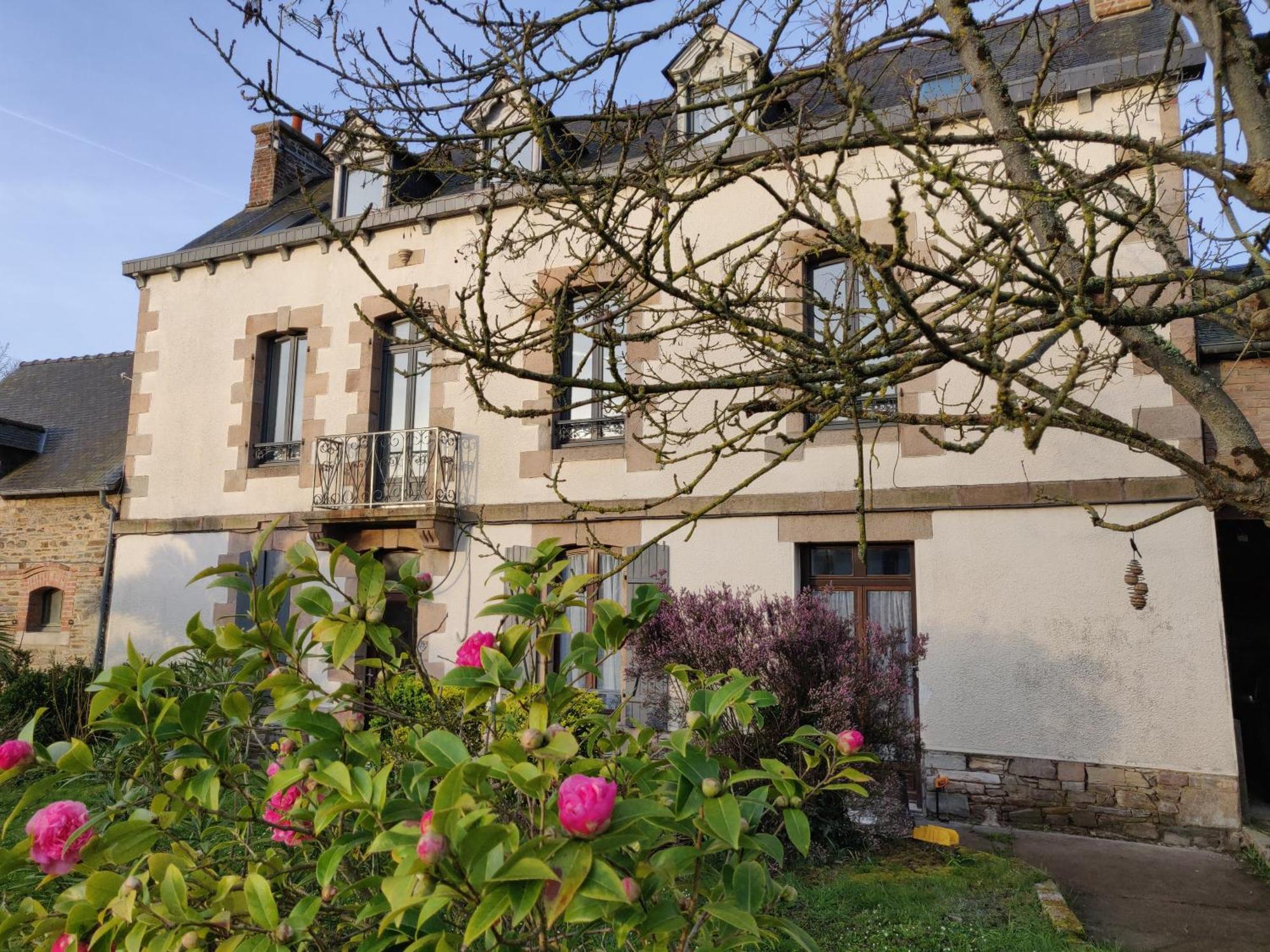 Apartment Le Petit Mousse Au Calme, Proche Gare Lannion