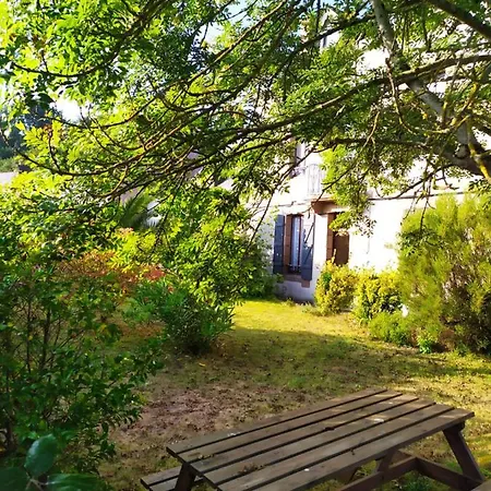 Ferienwohnung Le Petit Mousse Au Calme, Proche Gare Lannion Exterior foto