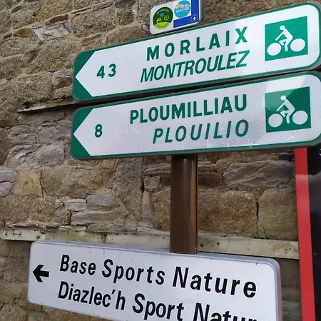 Ferienwohnung Le Petit Mousse Au Calme, Proche Gare Lannion Exterior foto