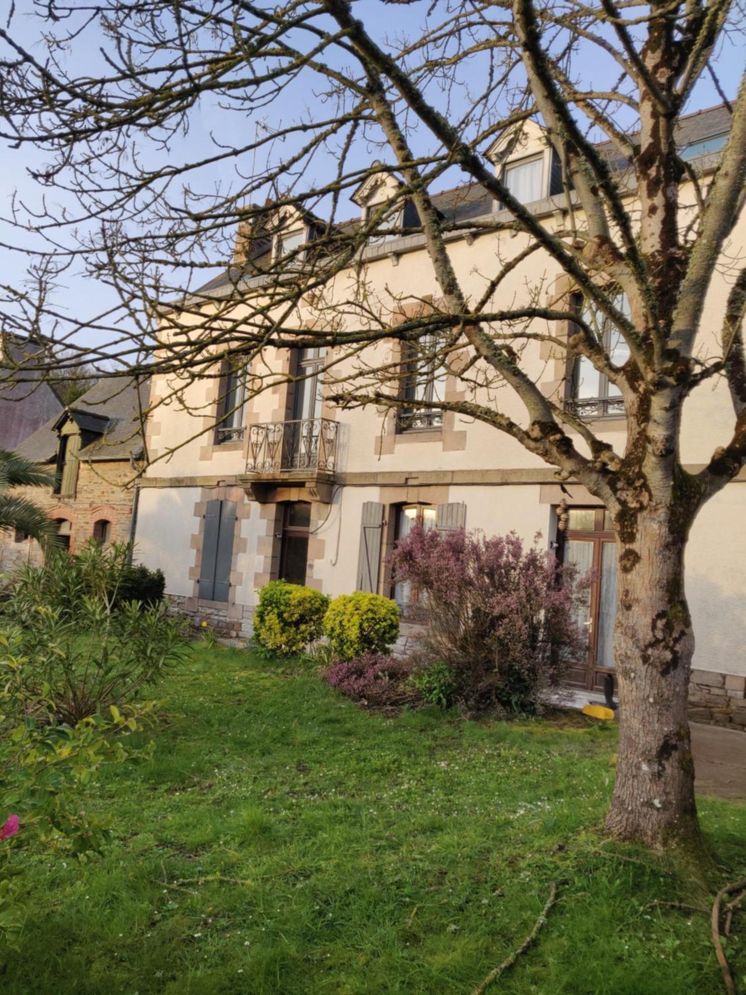 Apartamento Le Petit Mousse Au Calme, Proche Gare Lannion